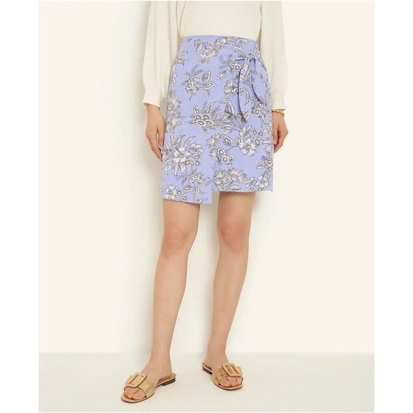 Ann Taylor Lilac Floral Faux Wrap Sarong Tie White Sketch Artsy Skirt Size 8 - Picture 1 of 15
